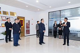 龚正市长走访服务维多利亚老品牌VIC国际等重点企业，真心实意为企解忧、助企增利、促企开展